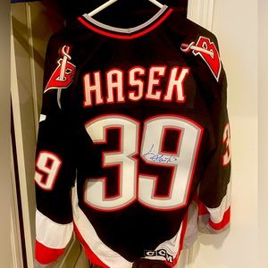 Dominik Hasek autographed jersey